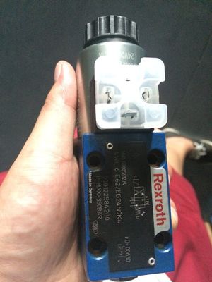 Valve de commande hydraulique pour paver Améliorez les performances et la durabilité de votre paver