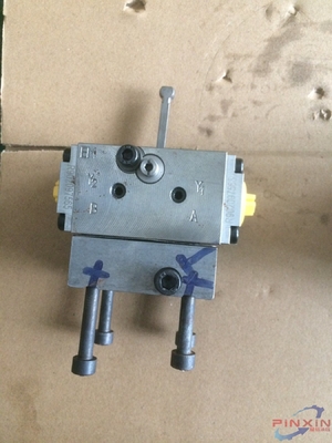Appliquer à la valve de commande de la pelle A4vg125 HD pour pièces détachées de moteurs de pompes hydrauliques