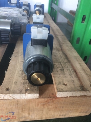 Valve solénoïde Rexroth 4we10j50/Hg24n9K4/M pour le support de machines de construction en USD