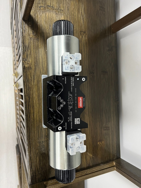 Ventilateur solénoïde pilote à usage industriel Dg4V-5s-6cj-M-U-H5-20 pour et contrôle
